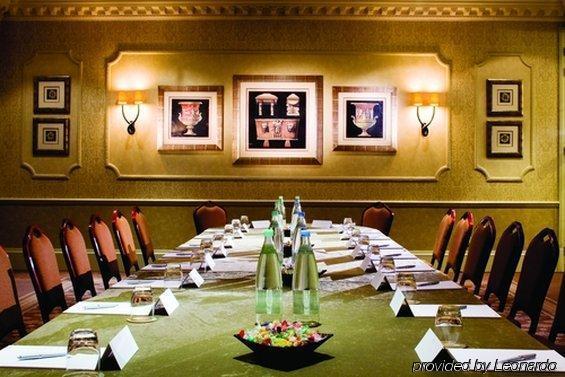 Wood Hall Hotel & Spa Уэтерби Удобства фото