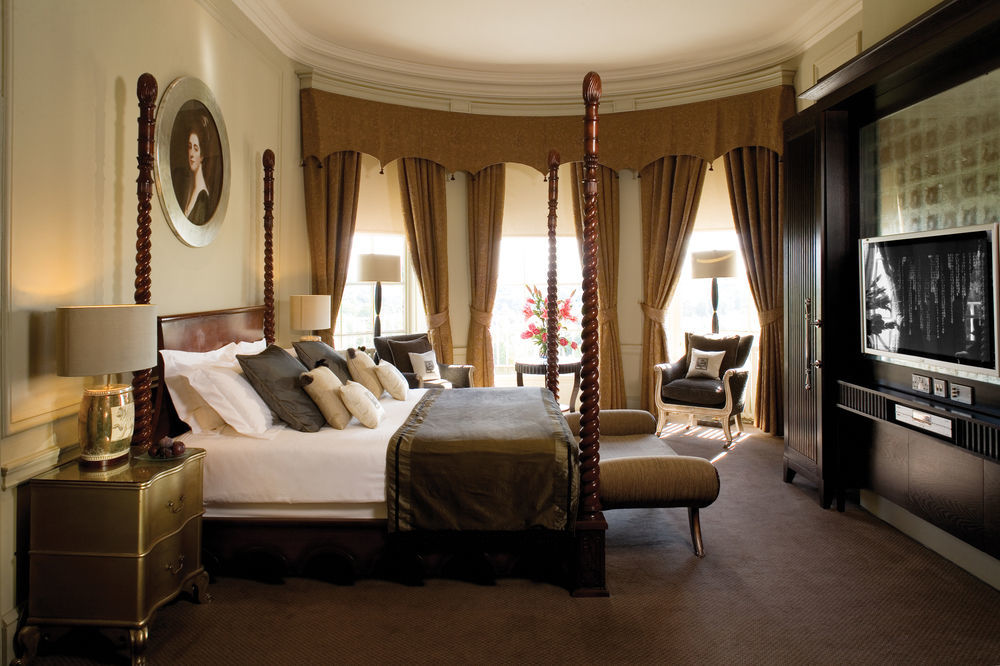 Wood Hall Hotel & Spa Уэтерби Экстерьер фото
